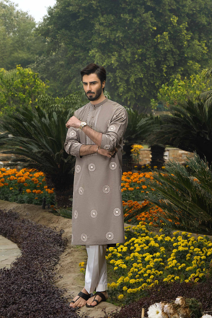 Men Formal Wear,Men Semi Formal Wear,Men Casual Waer,Men Suit,Men Kurta,Gents Suit,Gents Shalwar Kameez,Men Dyed Fabric,Men Embroidered Kurta,Men Kurta Trousers,Gents Kurta,Men Latest Collection Summer 2023,Luxury Men Collection,Men Pack Suits,Gents Loose Fabric,Men Clothing,Gents FashionNishat Linen Summer 2023