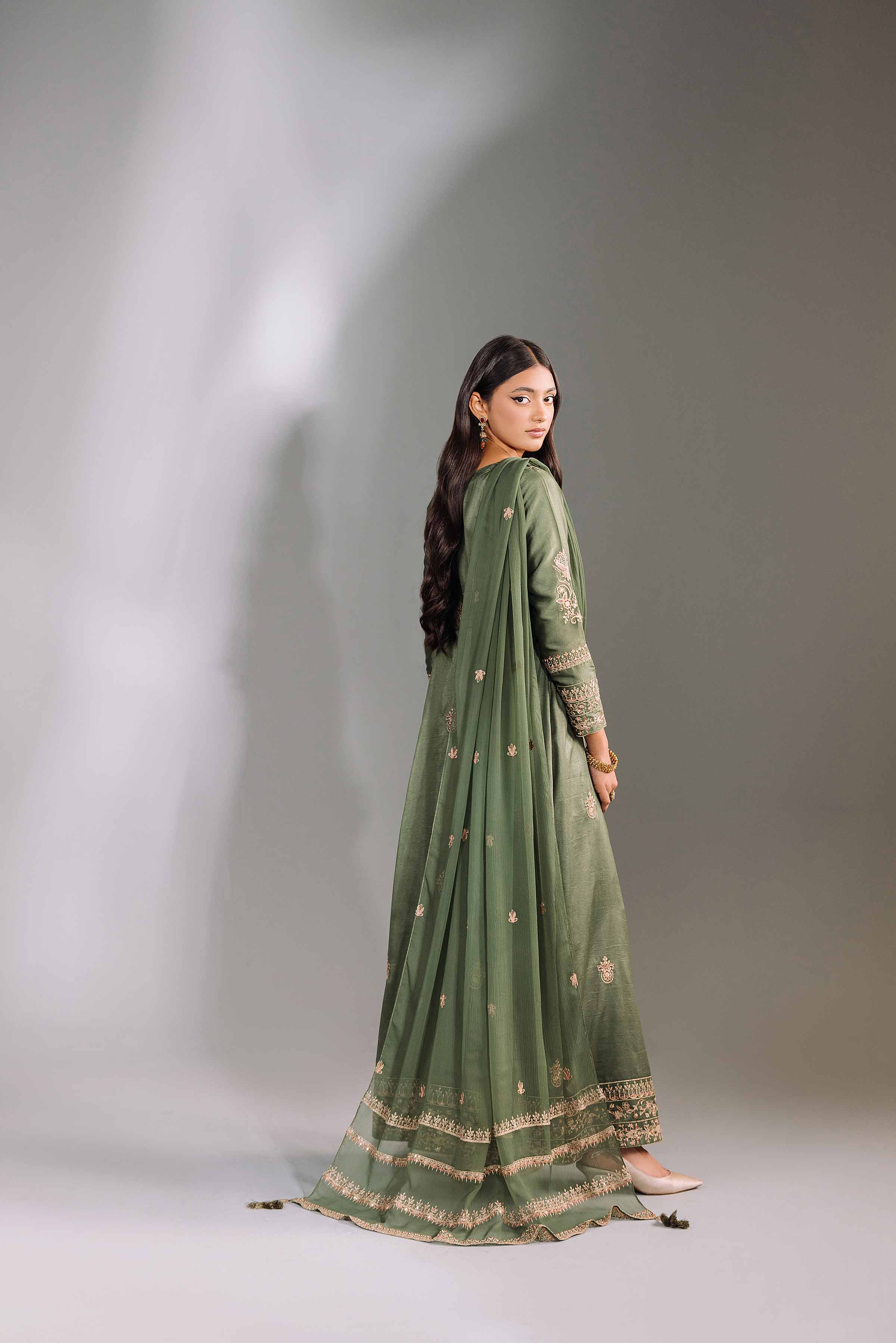 Luxury Pret 2PC Embroidered Winter Suit |Online Store – Nishat FPS